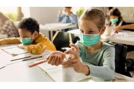 Kit del coronavirus para la vuelta al cole: ¿qué necesitan llevar los niños a clase?