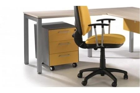 ¿Qué muebles son imprescindibles para tu oficina?