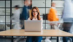 Deep work en la oficina: cómo crear espacios que realmente permiten concentrarse