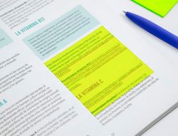 Bloc de notas adhesivas quita y pon q-connect 76x76 mm removible plastico translucido amarillo neon con 50 hojas