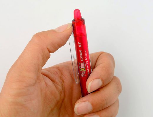 Boligrafo pilot frixion clicker borrable 0,7 mm punta media rojo en blister