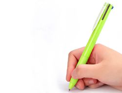 Boligrafo pilot supergrip g 4 colores retractil sujecion de caucho tinta base de aceite cuerpo color verde