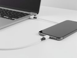 Cable usb-c a usb-c q-connect pvc longitud 1m blanco