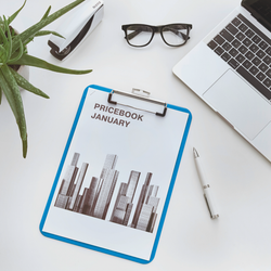 Carpeta con pinza metálica WOW. Fabricada en PS. DIN A4, azul