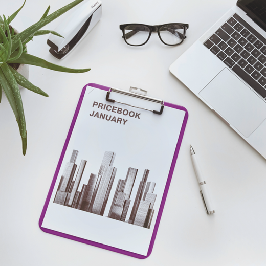 Carpeta con pinza metálica WOW. Fabricada en PS. DIN A4, violeta