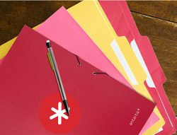 Carpeta liderpapel antartik gomas A4 3 solapas carton forrado color frambuesa