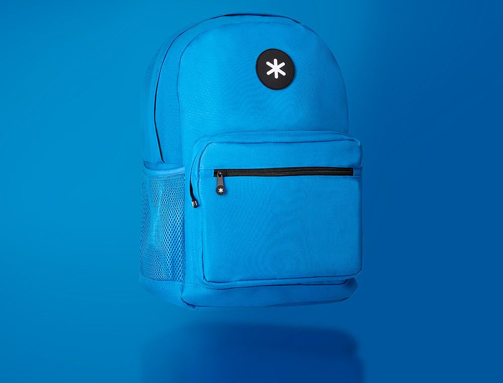 Cartera antartik mochila con asa y bolsillo frontal concremallera color azul 320x140x430 mm