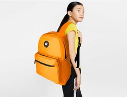 Cartera antartik mochila con asa y bolsillo frontal concremallera color mostaza 320x140x430 mm