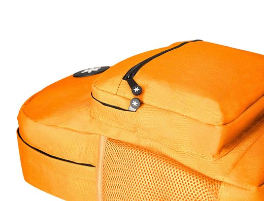 Cartera antartik mochila con asa y bolsillo frontal concremallera color mostaza 320x140x430 mm