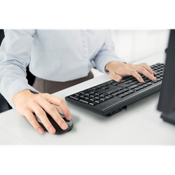 Conjunto de ratón y teclado Kensington KM270 EQ inalámbrico, negro