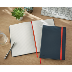 Cuaderno con tapas duras Leitz Cosy,  80 hojas, rayado horizontal, DIN B5, gris