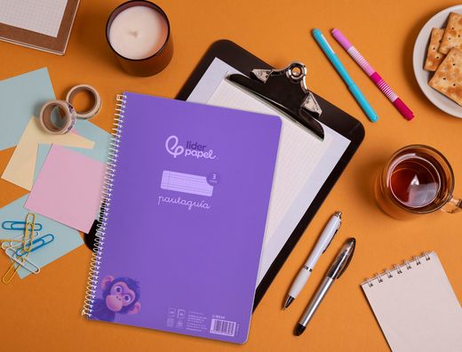 Cuaderno espiral liderpapel A4 pautaguia tapa plastico 80h 90gr cuadro pautado 3 mm con margen color lila