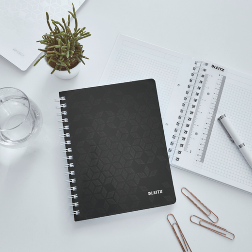 Cuaderno Wiro Leitz WOW. PP. 80 hojas cuadrícula 5,DIN A5, negro