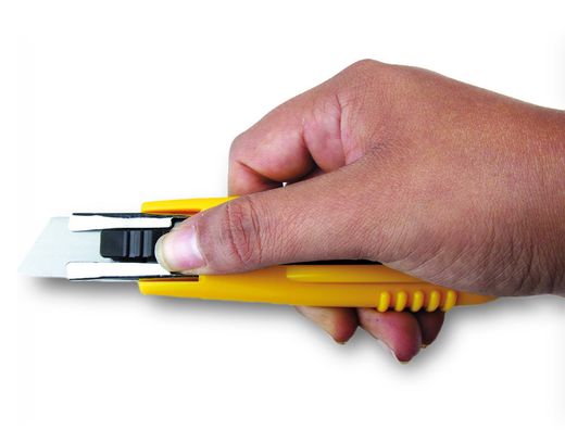 Cuter Q-Connect de Seguridad con Cuchilla Retractil