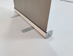 Display enrollable yosan roll up aluminio 1 cara ancho 85 cm altura 200 cm