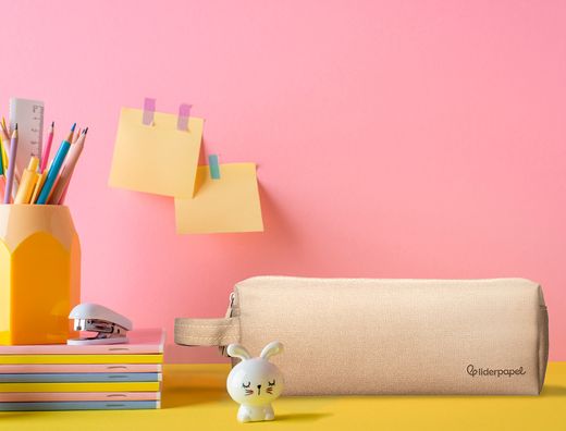 Estuche portatodo liderpapel classic rectangular con asa 2 cremalleras 210 x80mm crema