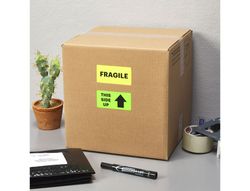 Etiqueta adhesiva tico amarill o fluorescentes permanente fsclaser/inkjet/fotocopia 99,1x67,7 mm caja de 560 unidades