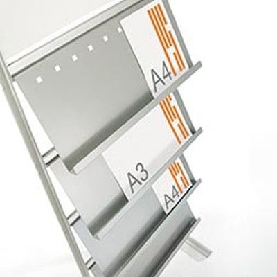 Expositor Din A4 con doble pie + 4 estantes 184x72 cm