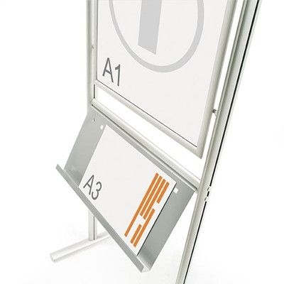 Expositor "T" con doble pie + porta póster Din A1 y estante 184x72 cm