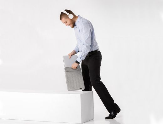Funda para portatil q-connect 15,6\" con asa 1 bolsillo exterior con cremallera color gris 350x250x25 mm"