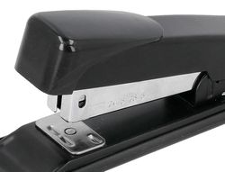 Grapadora greening metalica color negro capacidad 30 hojas usa grapas 24/6 y 26/6