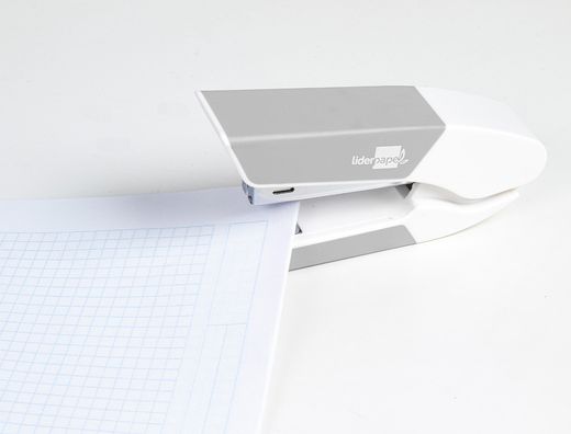 Grapadora liderpapel con regalo de extraegrapas y caja de 1000 grapas 22/6 24/6 capacidad 20h color gris