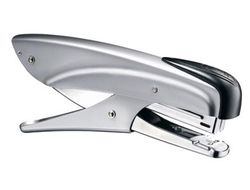 Grapadora maped universal metalica de tenaza capacidad 20 hojas usa grapas 26/6 en blister