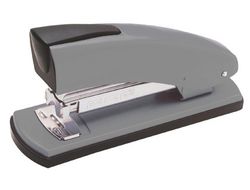 Grapadora Petrus 2001P Color -Gris -Capacidad 20 Hojas