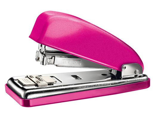 Grapadora petrus 226 classic wow fucsia metalizado capacidad 30 hojas en blister