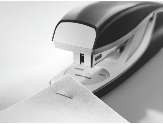 Grapadora petrus 635 wow rojo metalizado capacidad 30 hojas en blister usa grapas 22/6 24/6 y 26/6