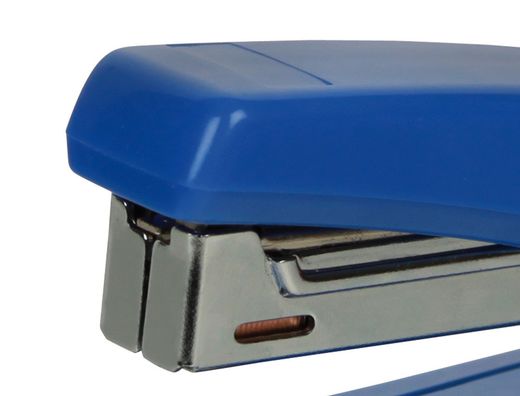 Grapadora Q-Connect Kf11064 Plastico Azul -Capacidad 25 Hojas