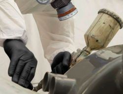 Guantes de nitrilo deltaplus quimico desechable no empolvado talla 9/10 color negro caja de 100 unidades