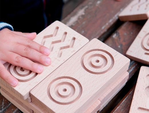 Juego didactico andreutoys domino sensorial madera 28 piezas