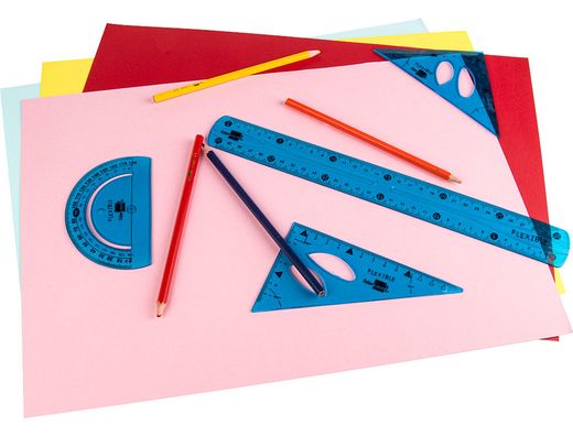 Juego Escuadra 10 cm Cartabon 14 cm Regla 30 cm y Semicirc. Plastico Flexible en Petaca Liderpapel Colores Surtidos