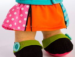 Juego miniland coleccion de muñecos asiaticos favorencen de desarrollo de la destreza manual 360x80x200 mm