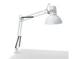 Lampara de escritorio maul metal 57w doble brazo cabezal orientable pinza blanca