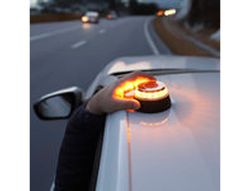 Luz de emergencia V16 homologada DGT baliza geolocalizada color negro