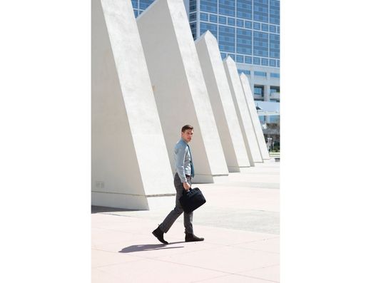 Maletin para portatil hp renew business 14,1\" color negro 250x360x22 mm"