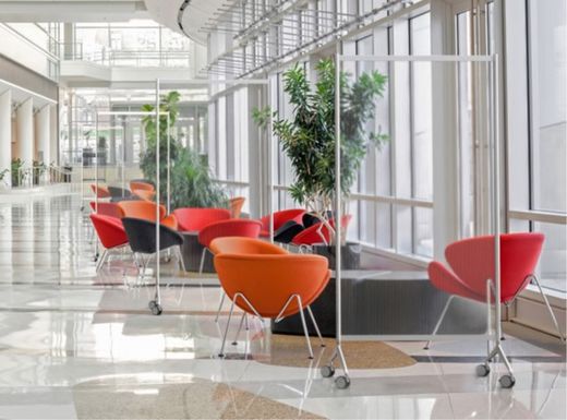 Mampara de protección "Ten-Limit" policarbonato acanalado Transparente 100 x 150 cm. con ruedas. Altura total 175 cm.