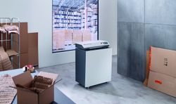 Máquina de acolchado para embalajes HSM ProfiPack P425 + juego de adaptación para aspirador