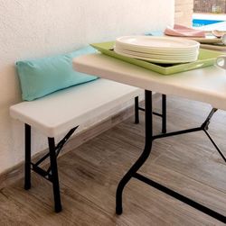 Mesa plegable Oskar180 con sobre plegable tipo maleta