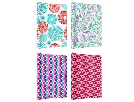 Papel de regalo basika todo año rollo de 100 x 300 cm modelos surtidos