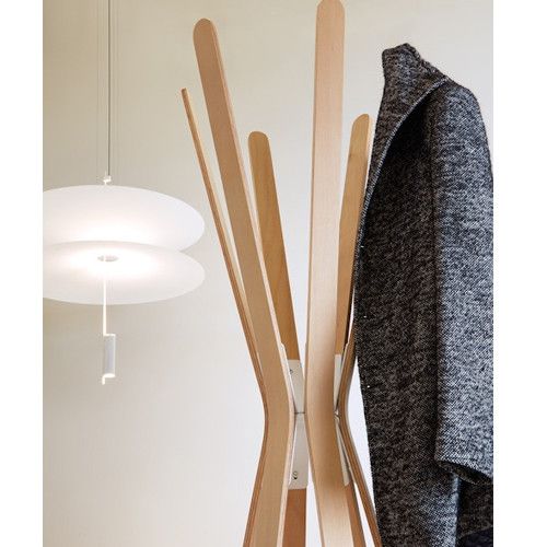 Perchero de pie Milano de 6 lamas de madera