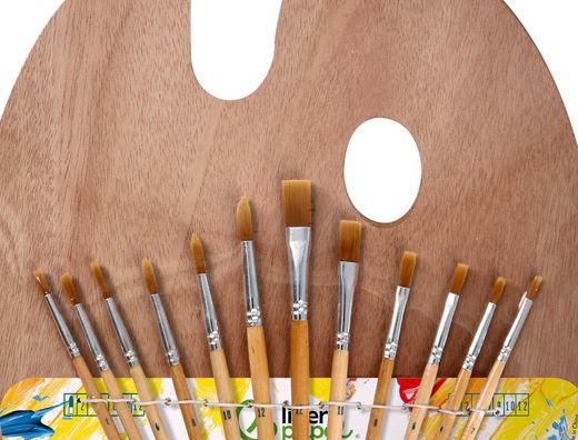Pinceles sinteticos liderpapel pack de 12 unidades con puntas y tamańos surtidos + paleta de madera