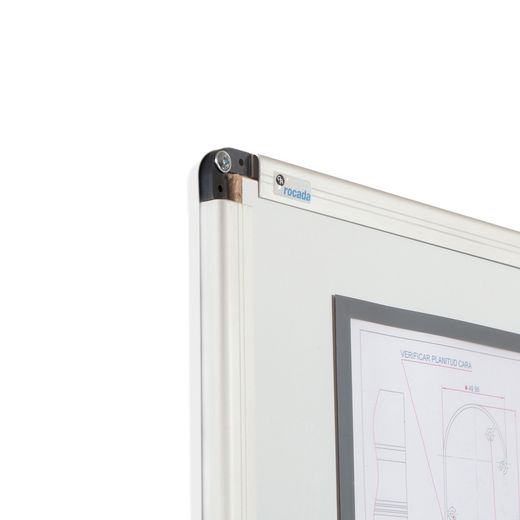 Pizarra blanca rocada acero vitrificado magnetico marco aluminio y cantoneras pvc 60x45 cm incluye bandeja para