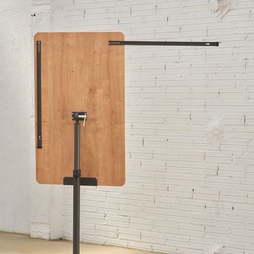 Pizarra Móvil Transformable en Mesa Metálica Lacada Serie Natural