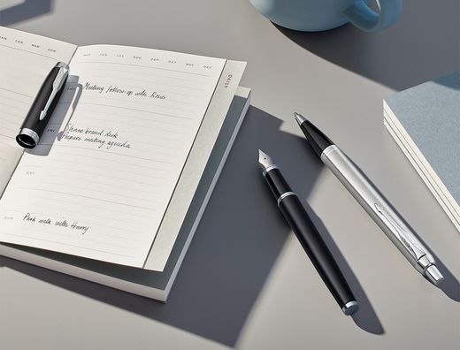 Pluma parker im essential acero ct