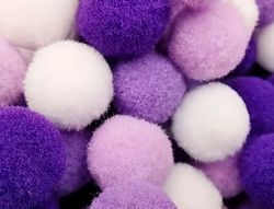 Pompones de colores liderpapel 1,5 cm tonalidades violeta bolsa con 80 unidades