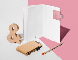 Portaboligrafo autoadhesivo antartik para cuaderno note con elastico hasta 15 mm grosor 1mm rosa 40x40 mm