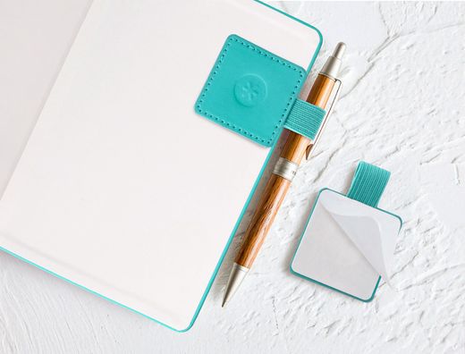 Portaboligrafo autoadhesivo antartik para cuaderno note con elastico hasta 15 mm grosor 1mm turquesa 40x40